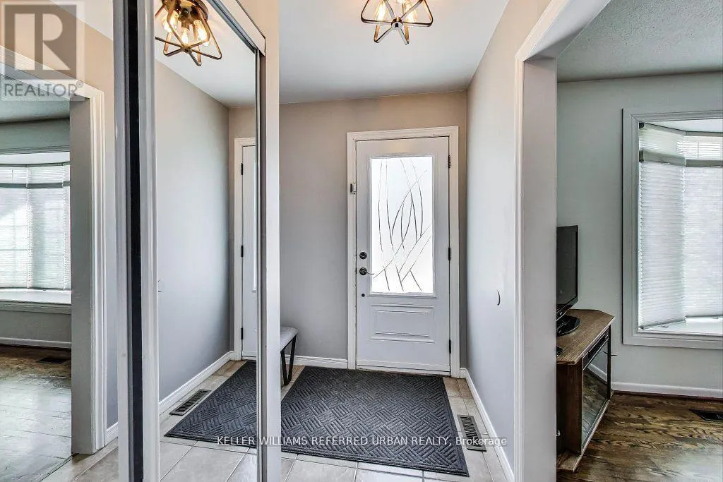 116 FALLINGDALE CRESCENT