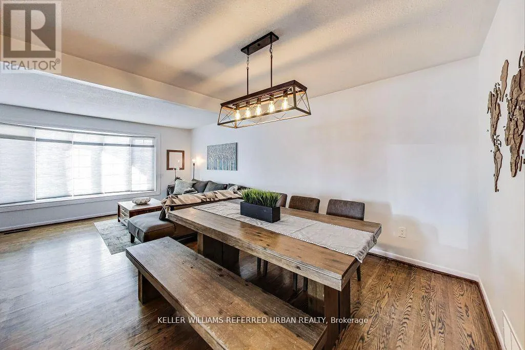 116 FALLINGDALE CRESCENT