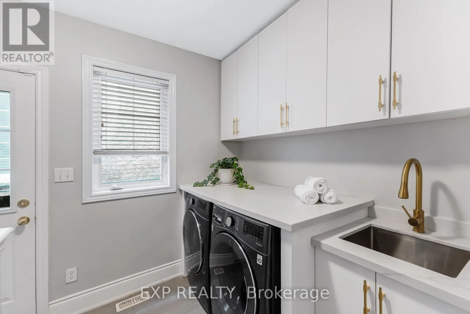 413 SUNNY MEADOW BOULEVARD