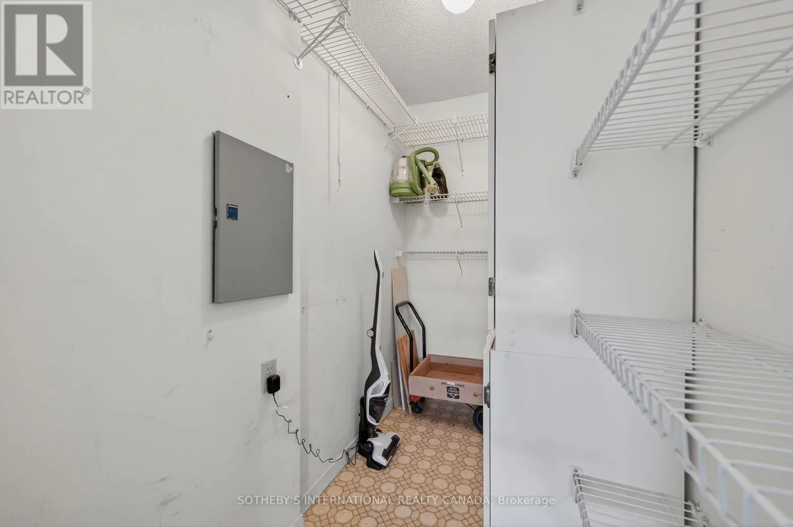 1504 - 1320 ISLINGTON AVENUE