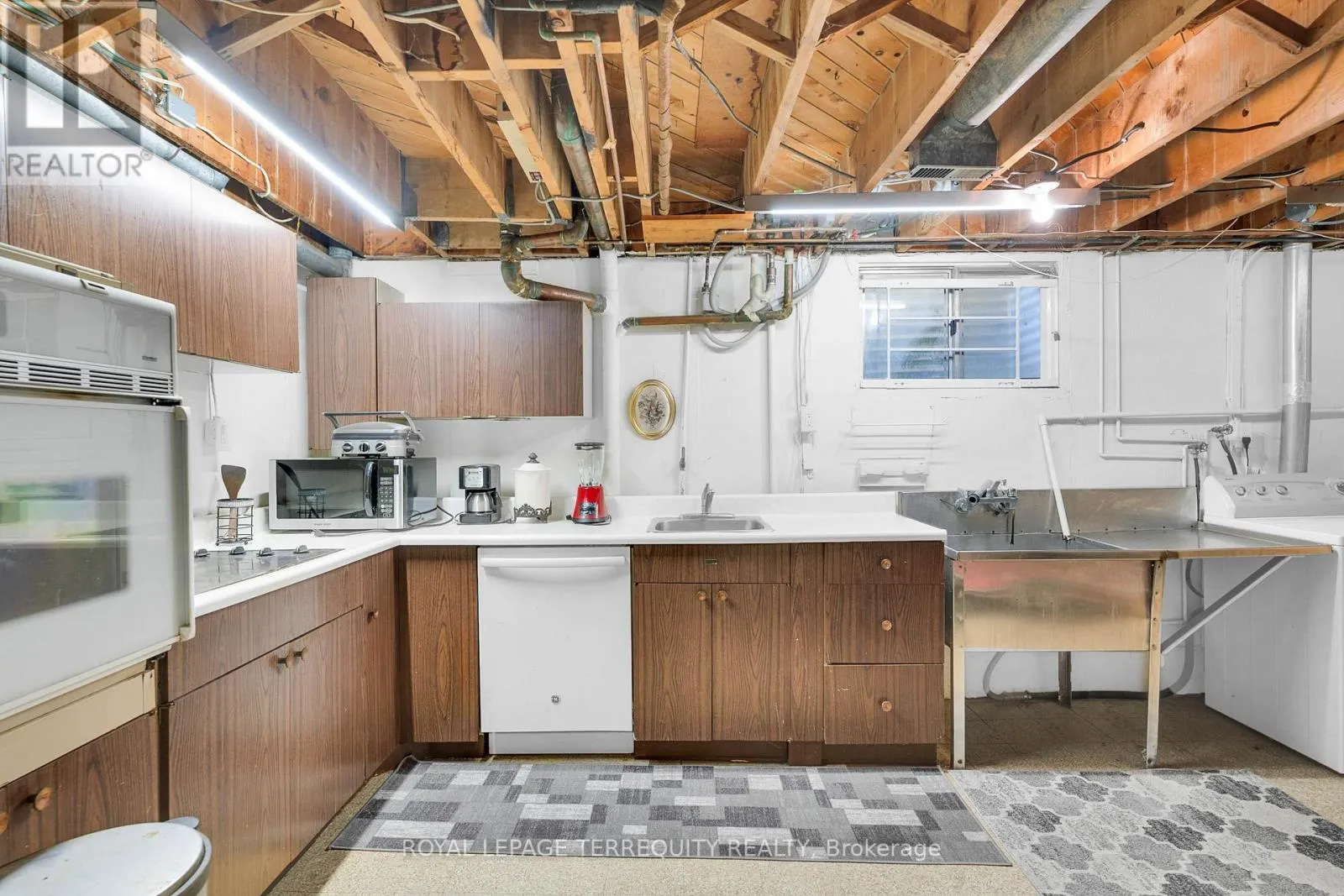 106 GRANDRAVINE DRIVE