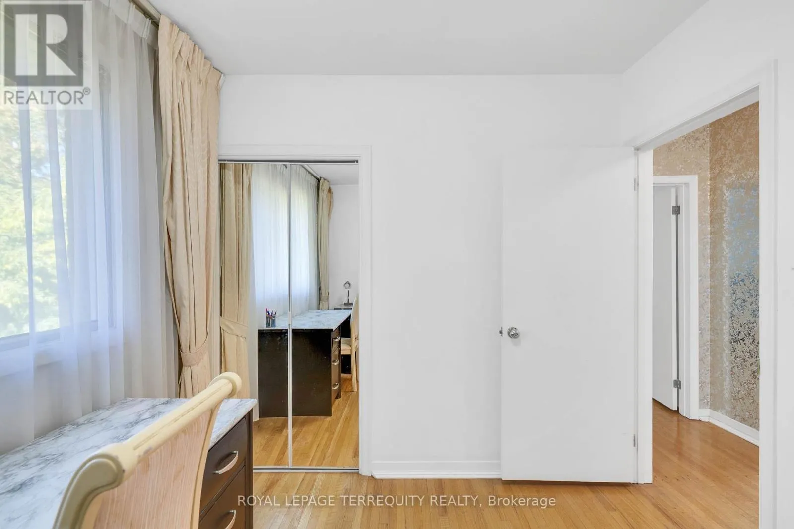 106 GRANDRAVINE DRIVE