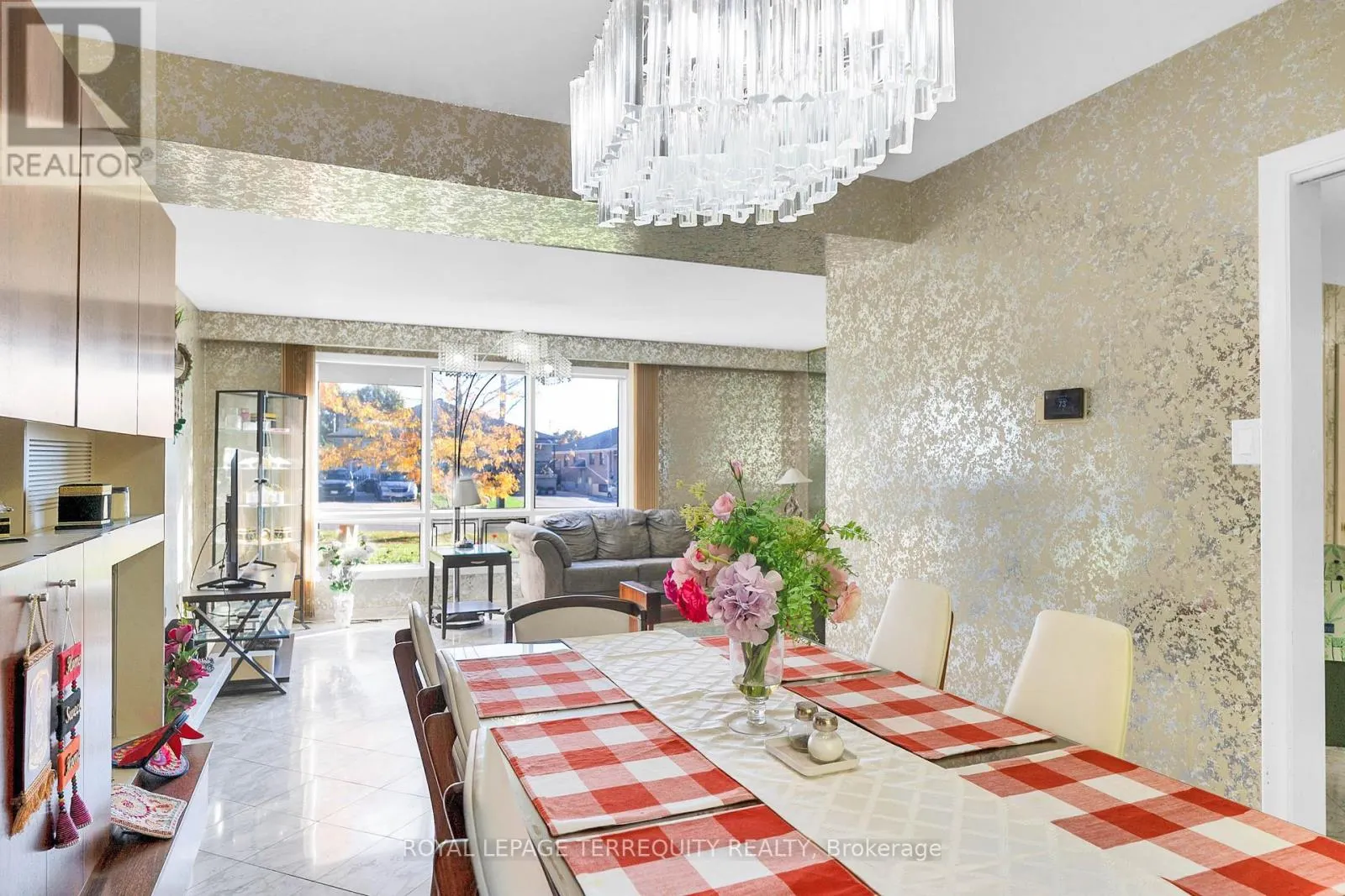 106 GRANDRAVINE DRIVE