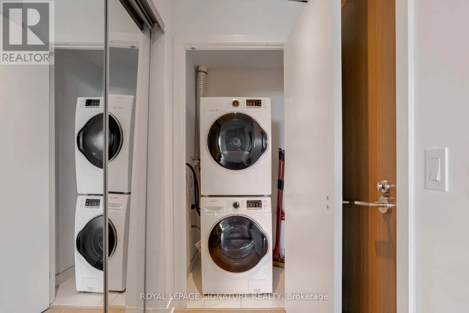 2217 - 1926 LAKE SHORE BOULEVARD W