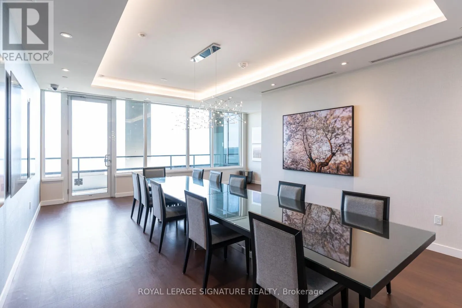 2217 - 1926 LAKE SHORE BOULEVARD W