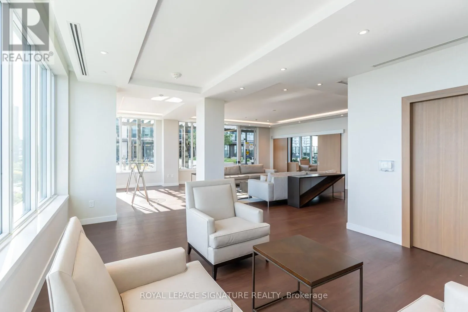 2217 - 1926 LAKE SHORE BOULEVARD W