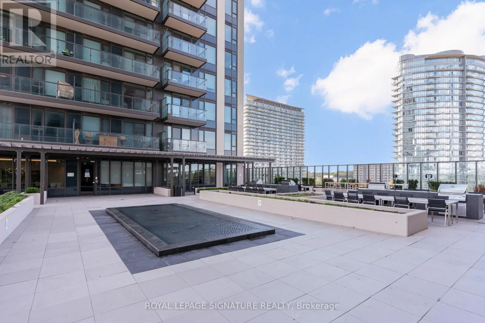 2217 - 1926 LAKE SHORE BOULEVARD W