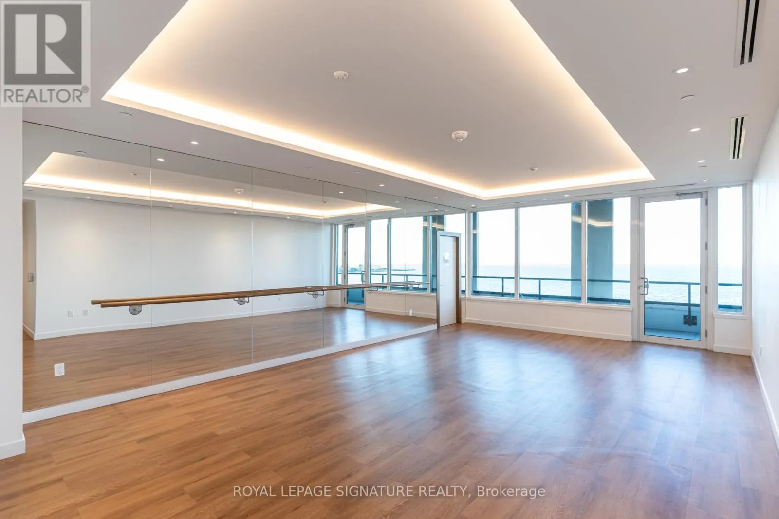 2217 - 1926 LAKE SHORE BOULEVARD W