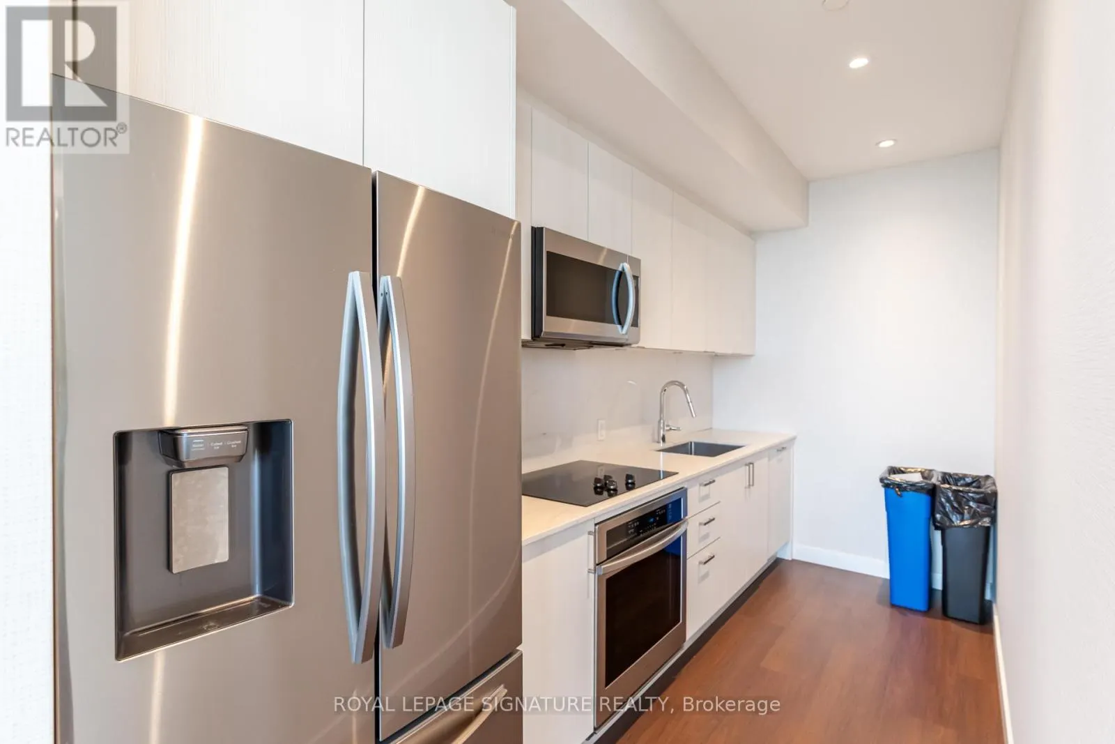 2217 - 1926 LAKE SHORE BOULEVARD W