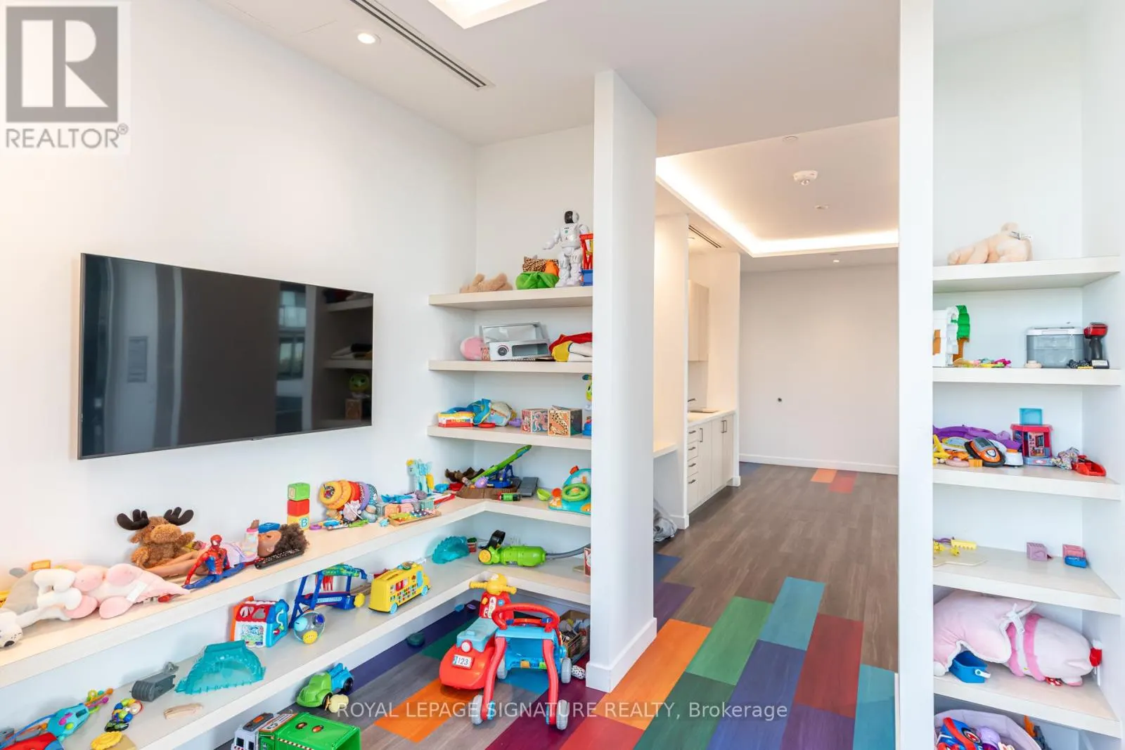 2217 - 1926 LAKE SHORE BOULEVARD W