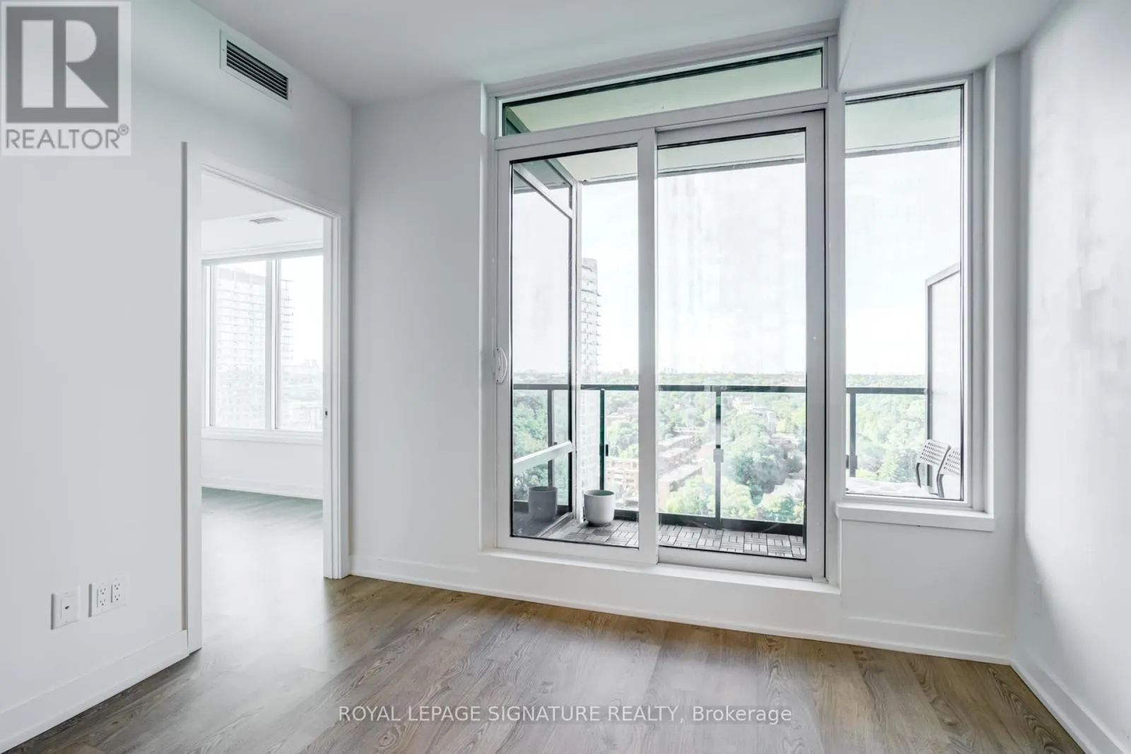 2217 - 1926 LAKE SHORE BOULEVARD W