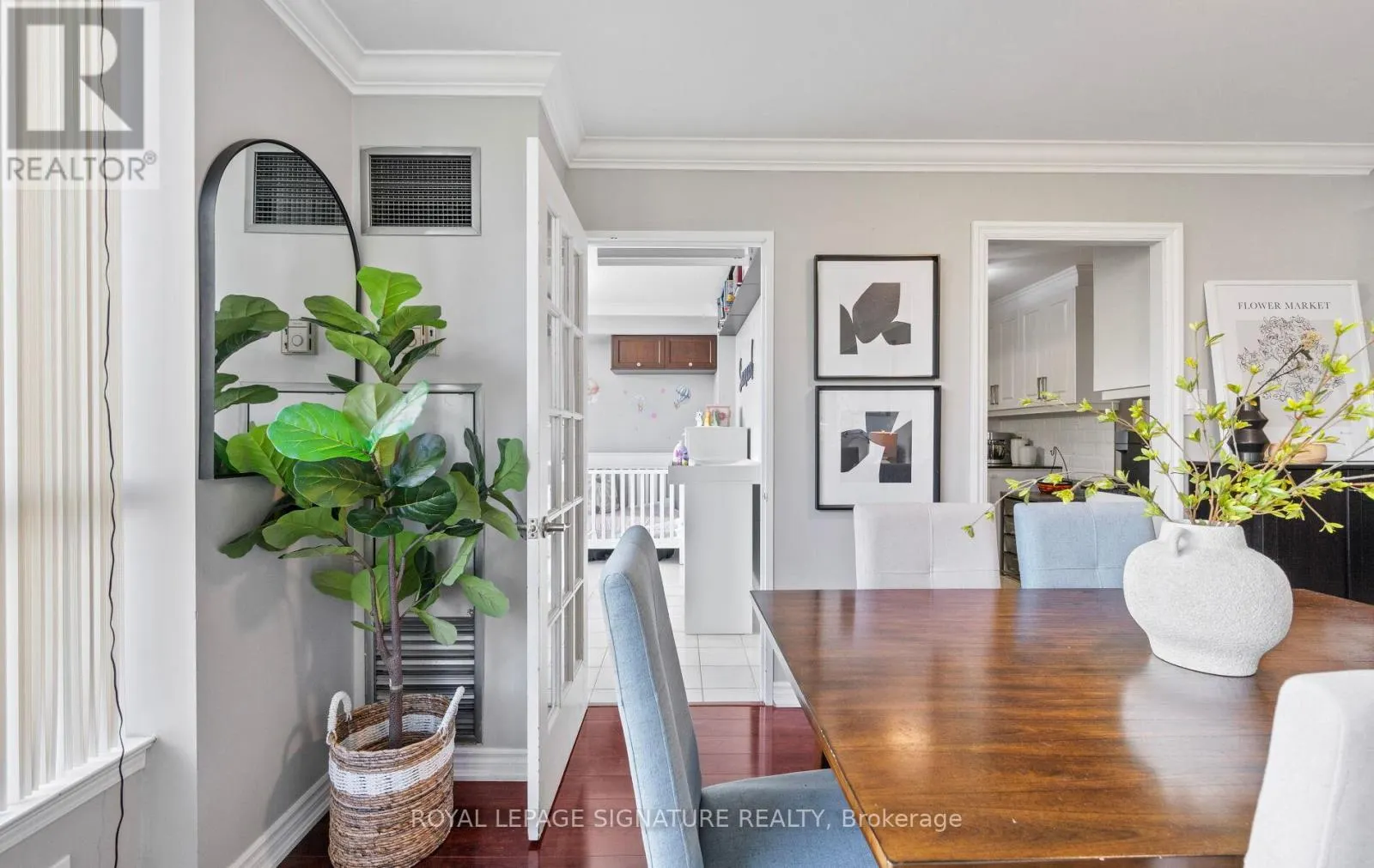 405 - 55 ELM DRIVE W