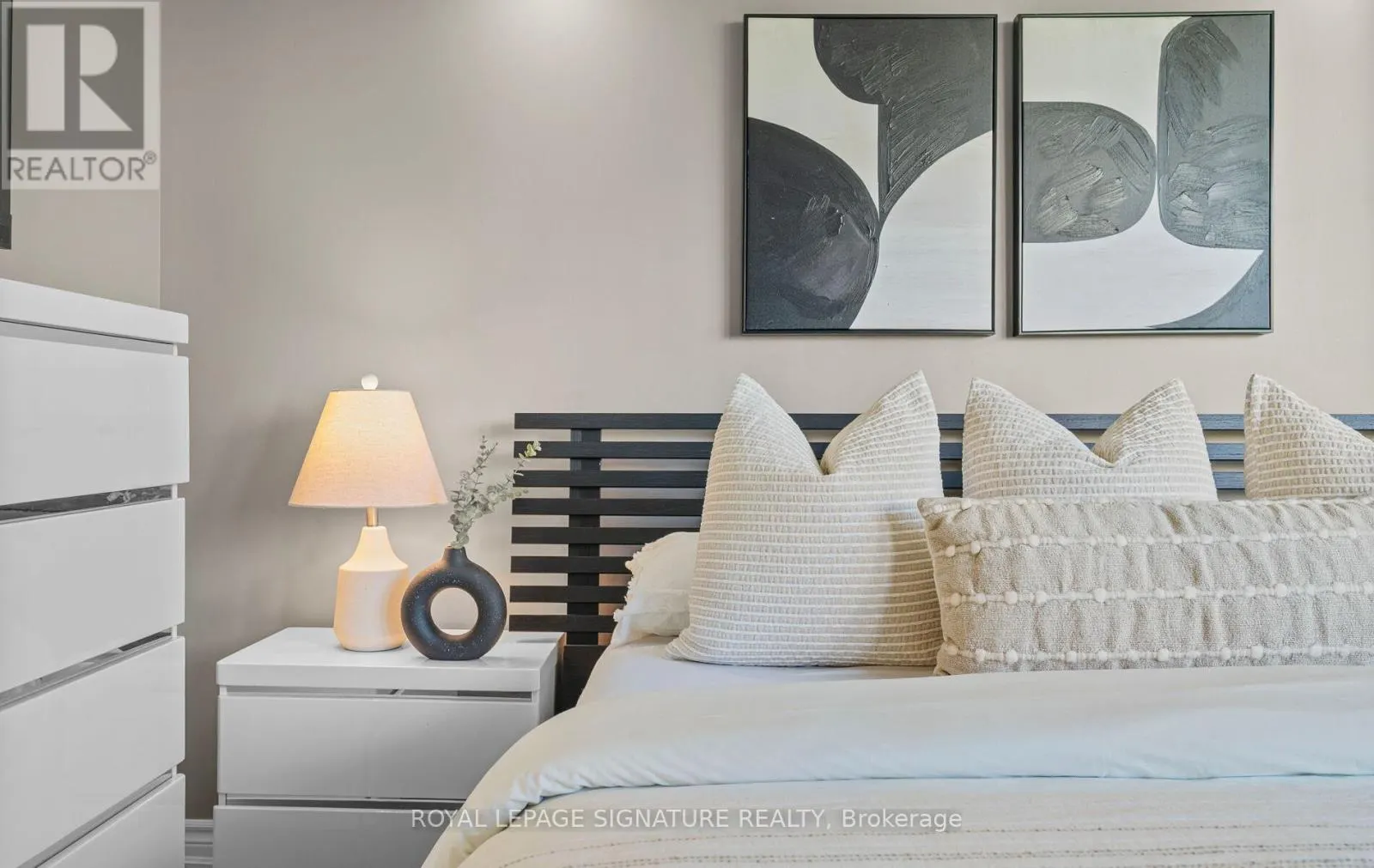 405 - 55 ELM DRIVE W