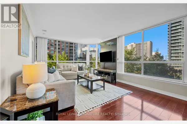 405 - 55 ELM DRIVE W