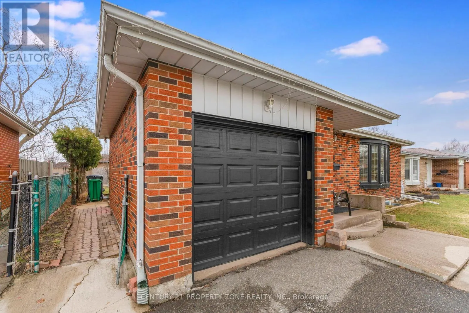 51 GLEBE CRESCENT