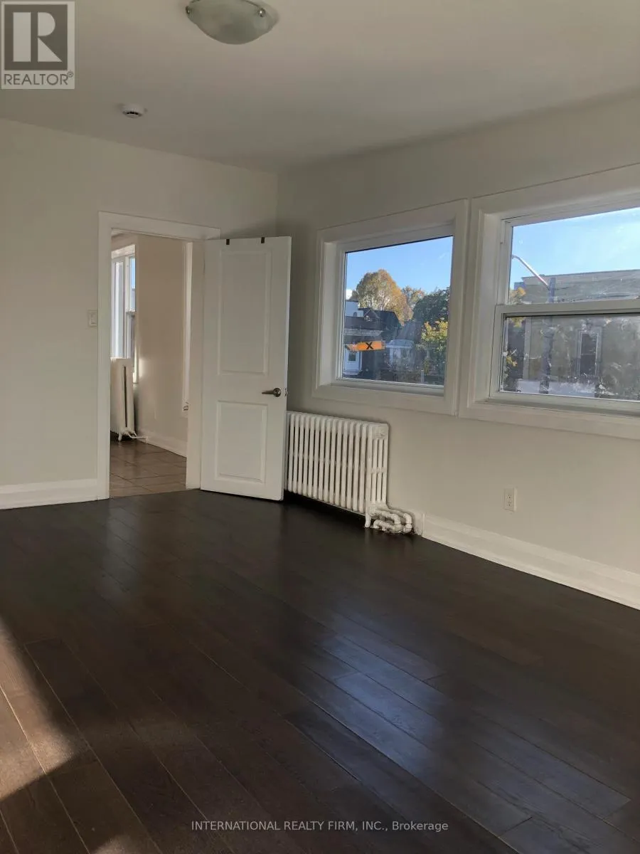 2B - 1262 BLOOR STREET W