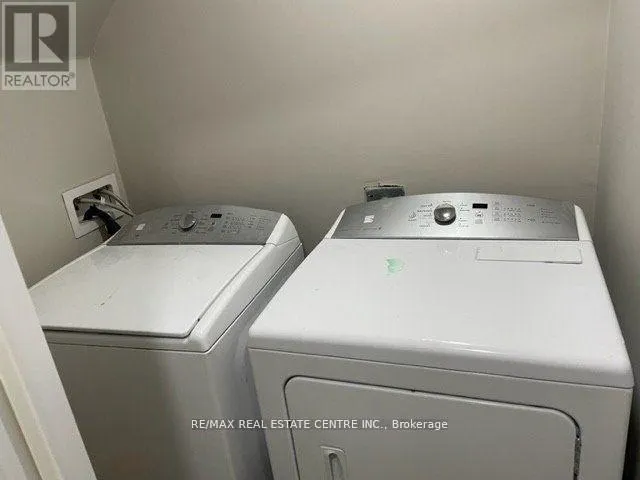 (BASEMENT) - 48 LETTY AVENUE