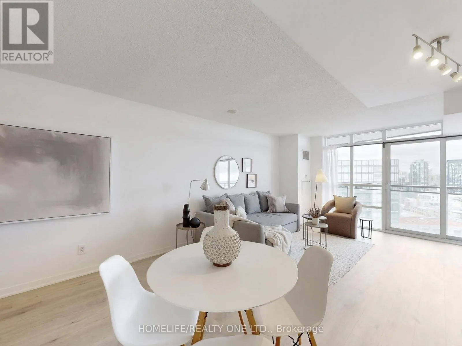 2003 - 38 JOE SHUSTER WAY