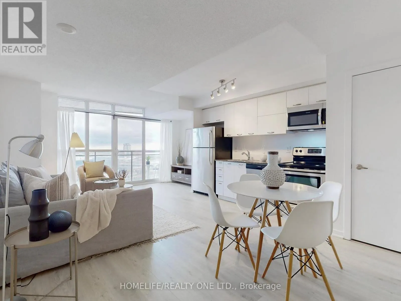 2003 - 38 JOE SHUSTER WAY