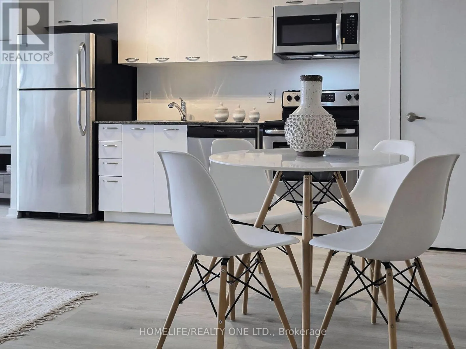 2003 - 38 JOE SHUSTER WAY