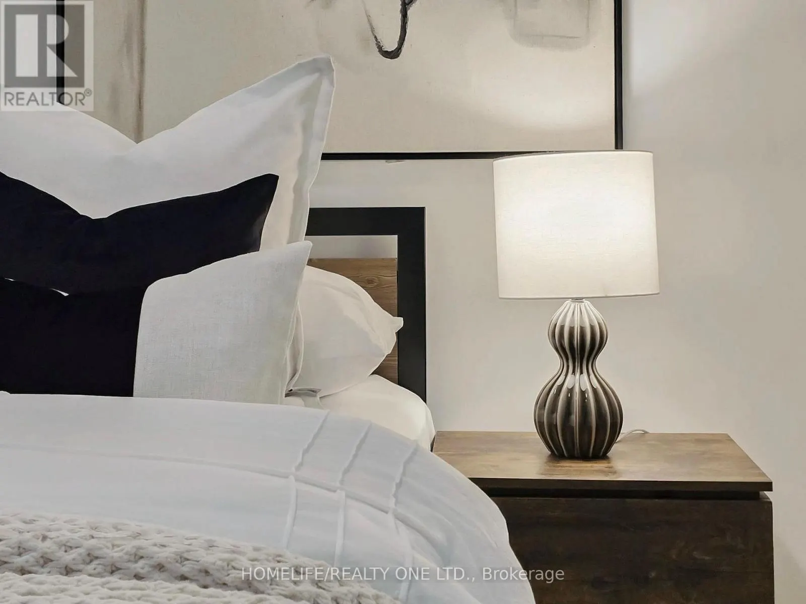 2003 - 38 JOE SHUSTER WAY