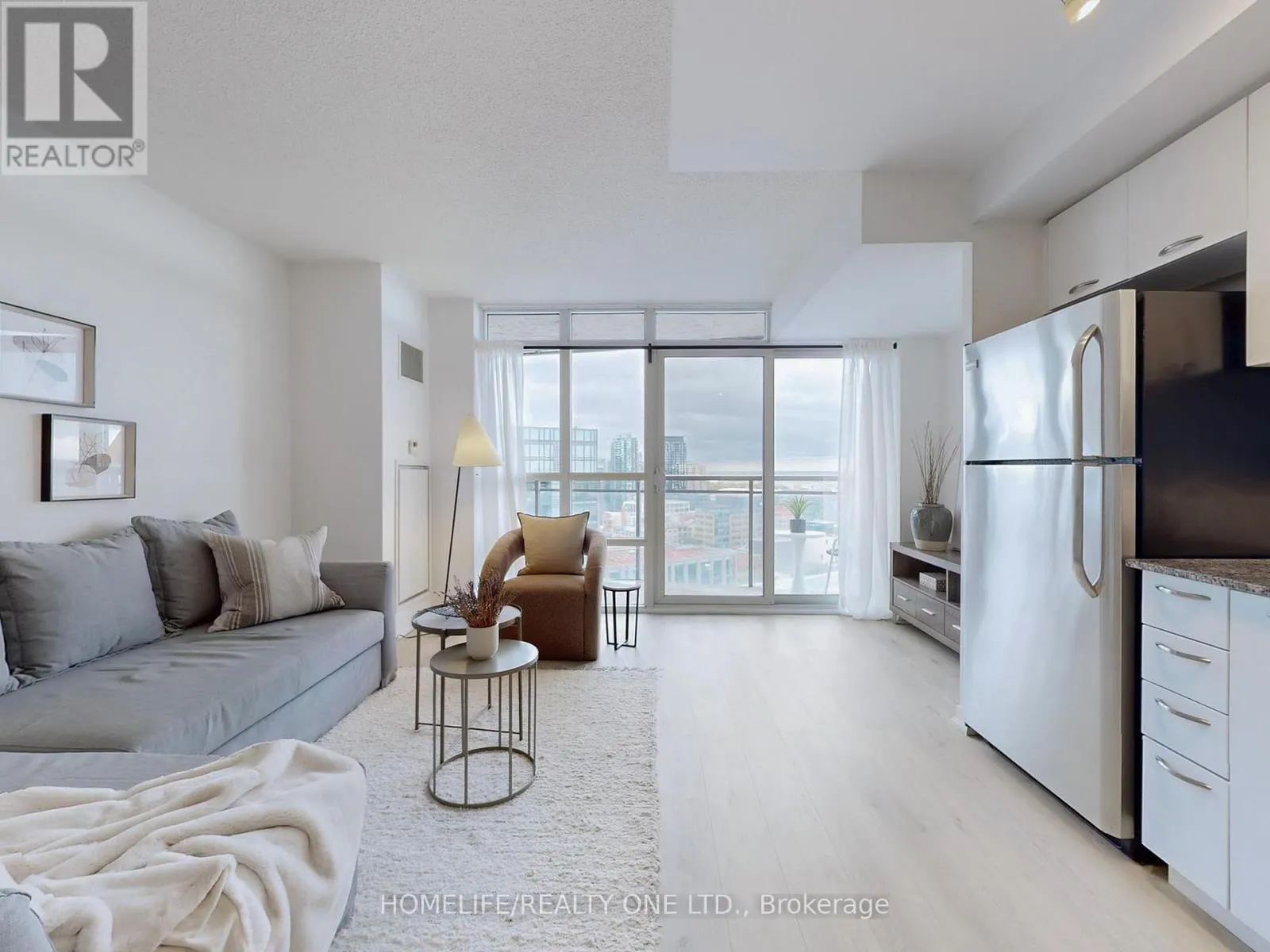 2003 - 38 JOE SHUSTER WAY