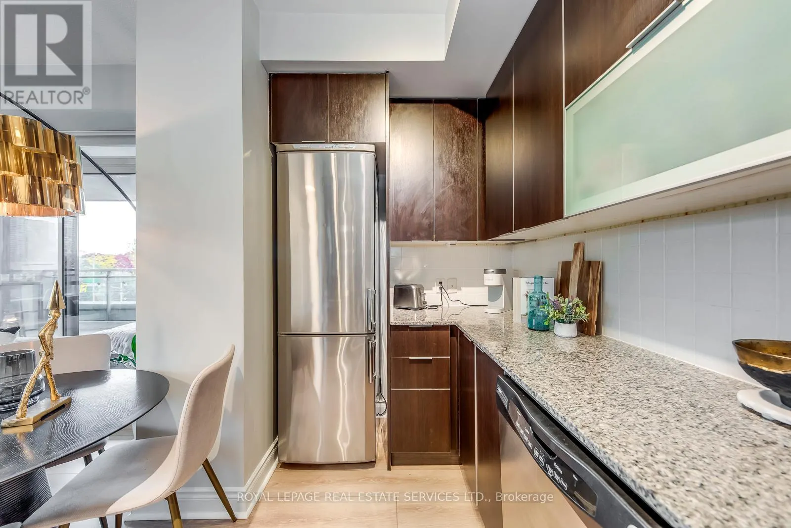 203 - 16 BROOKERS LANE