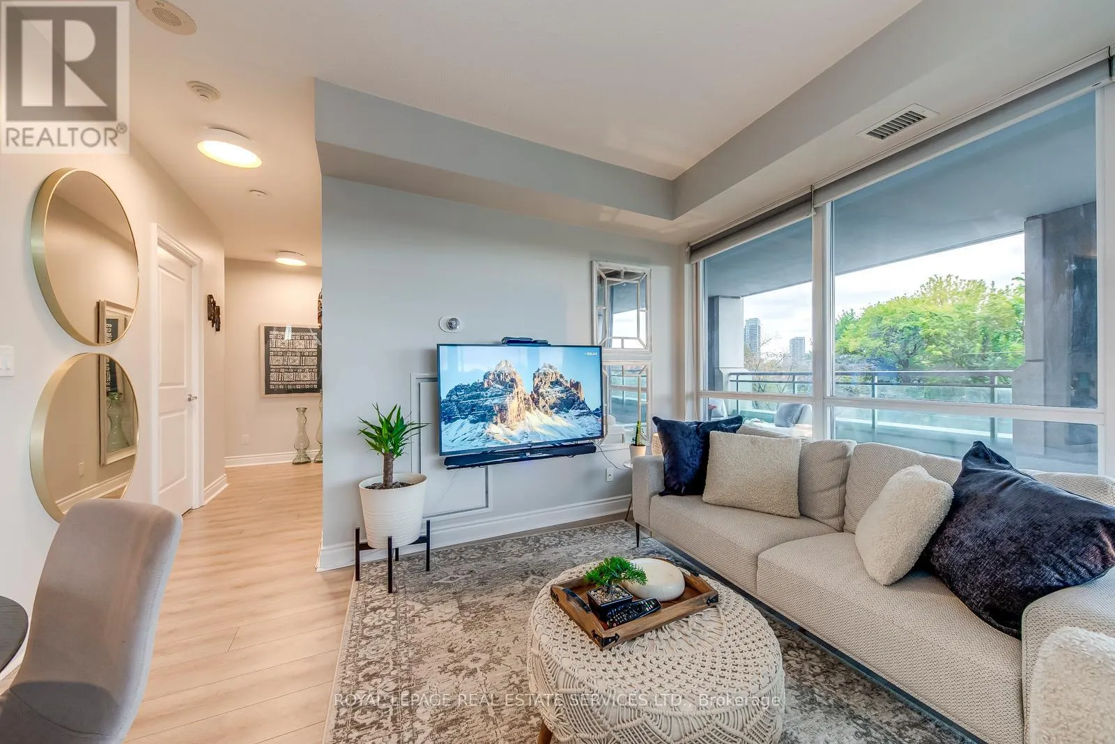 203 - 16 BROOKERS LANE