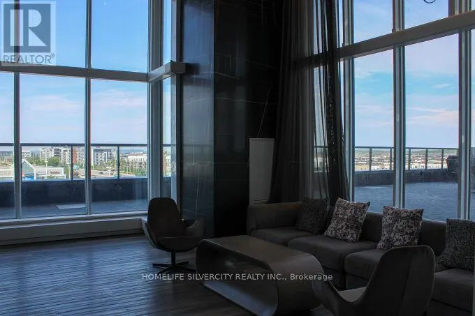 709 - 2481 TAUNTON ROAD