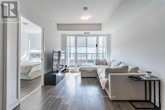 709 - 2481 TAUNTON ROAD