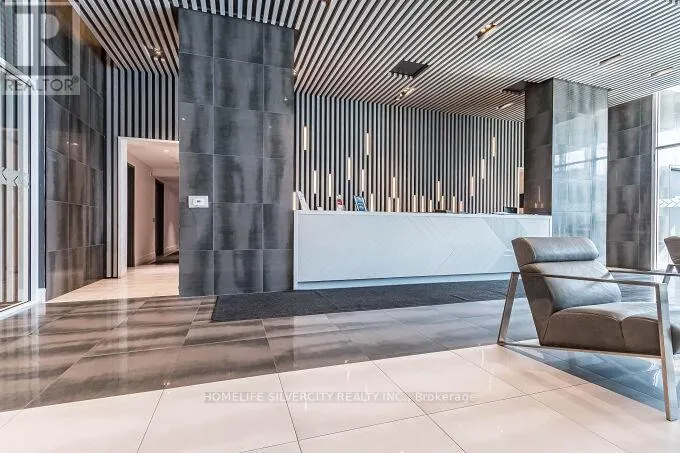 709 - 2481 TAUNTON ROAD