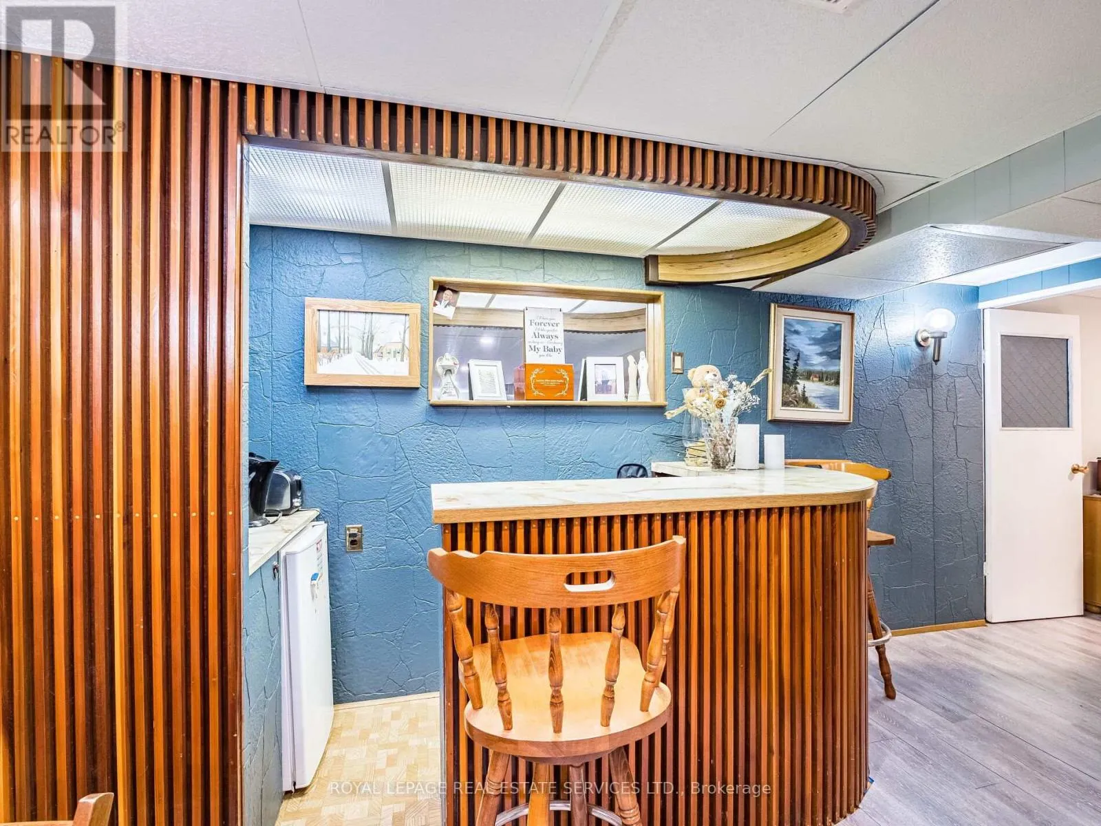 14 FINCHLEY CRESCENT