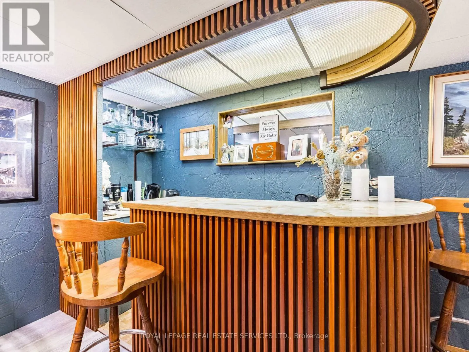 14 FINCHLEY CRESCENT