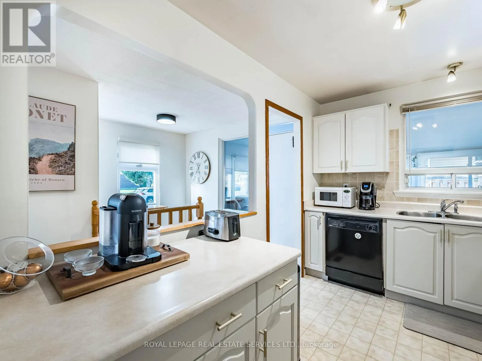 14 FINCHLEY CRESCENT