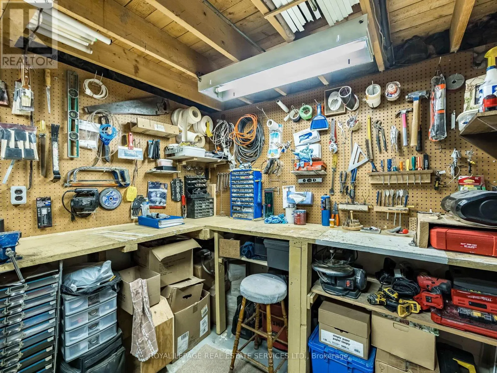 14 FINCHLEY CRESCENT