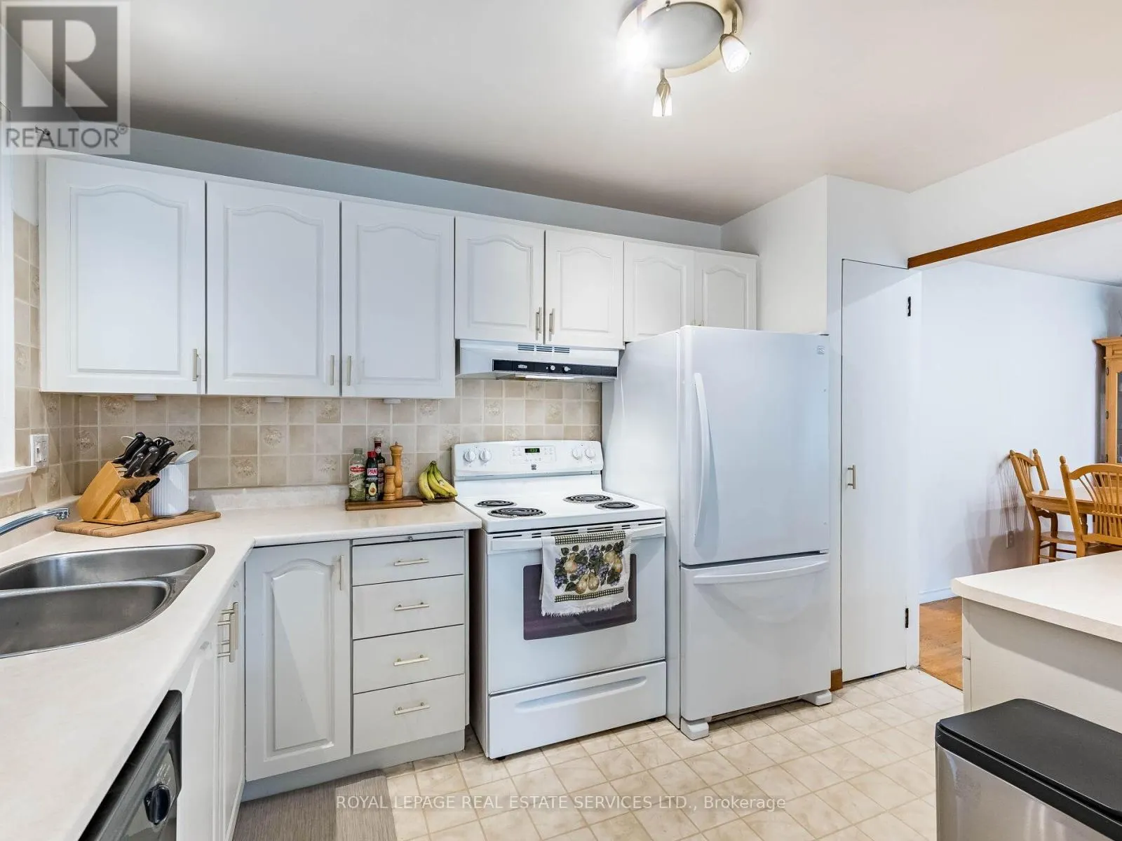 14 FINCHLEY CRESCENT