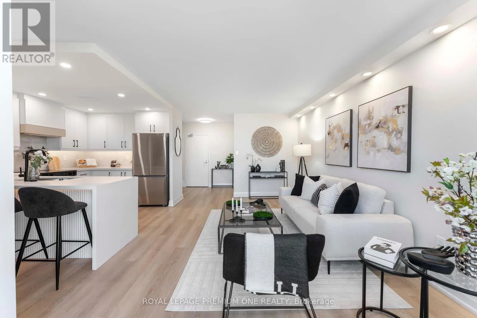 608 - 60 SOUTHPORT STREET