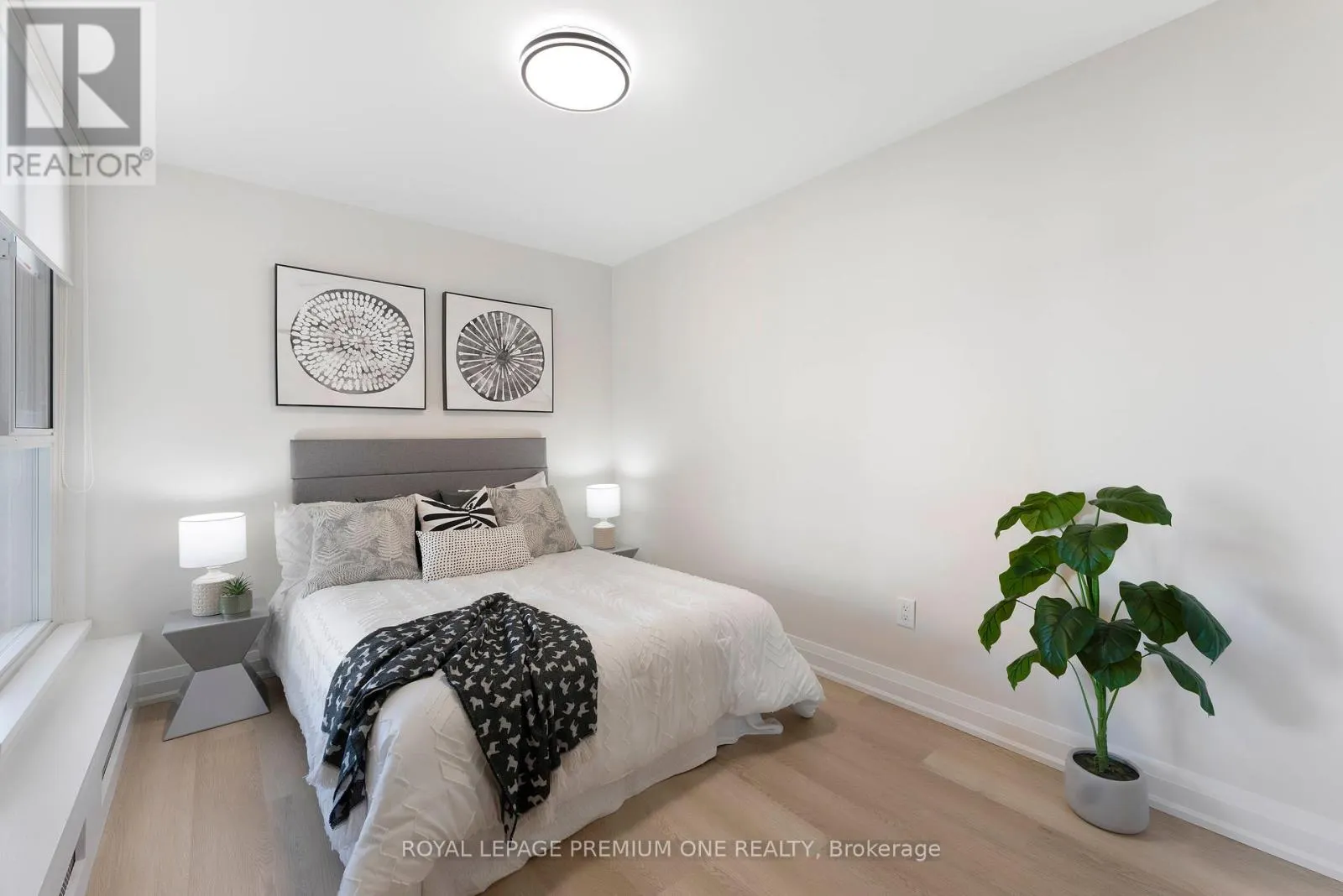 608 - 60 SOUTHPORT STREET