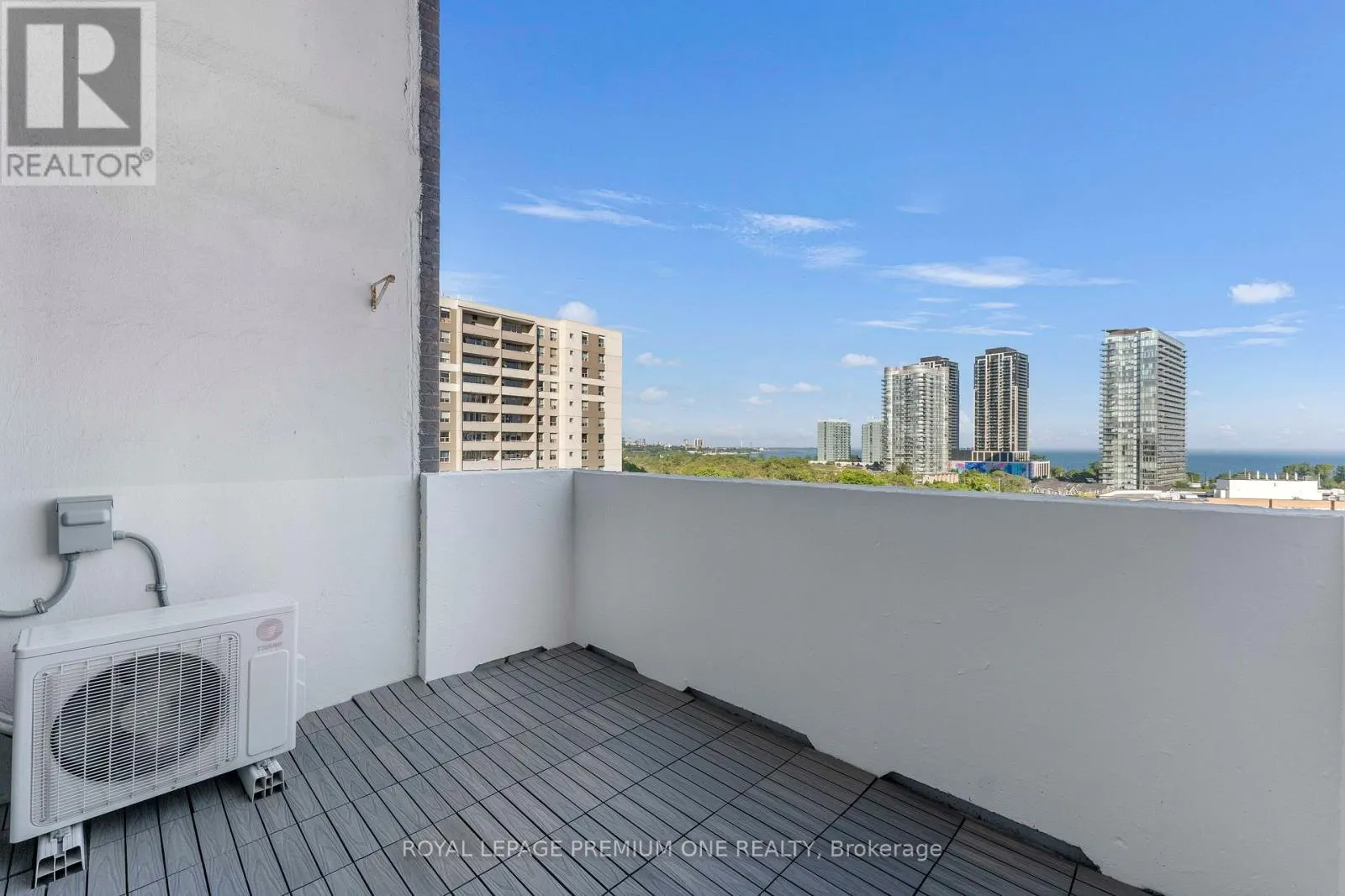 608 - 60 SOUTHPORT STREET