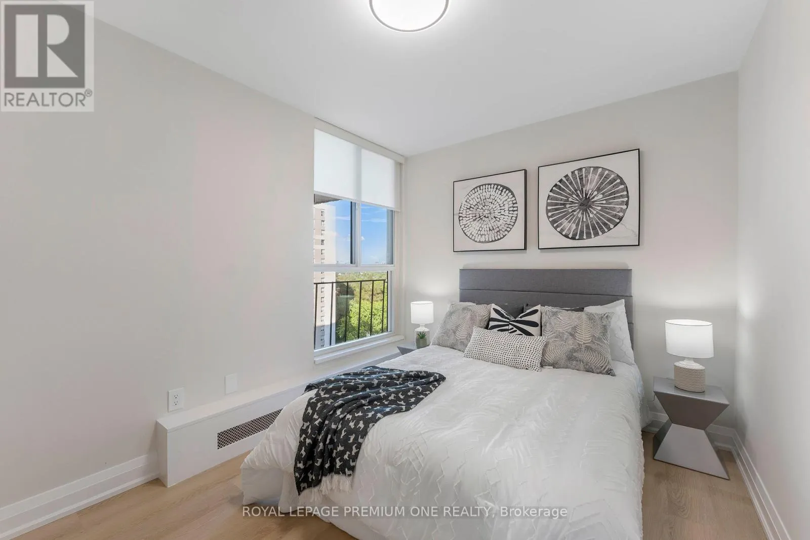 608 - 60 SOUTHPORT STREET