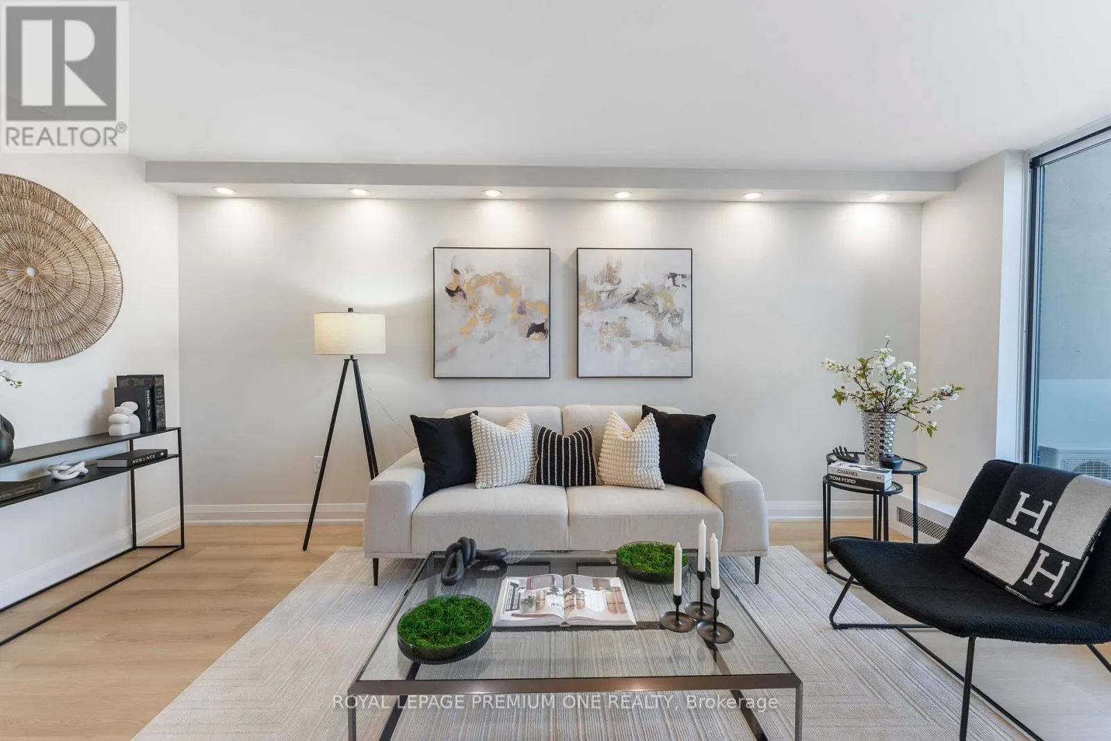 608 - 60 SOUTHPORT STREET