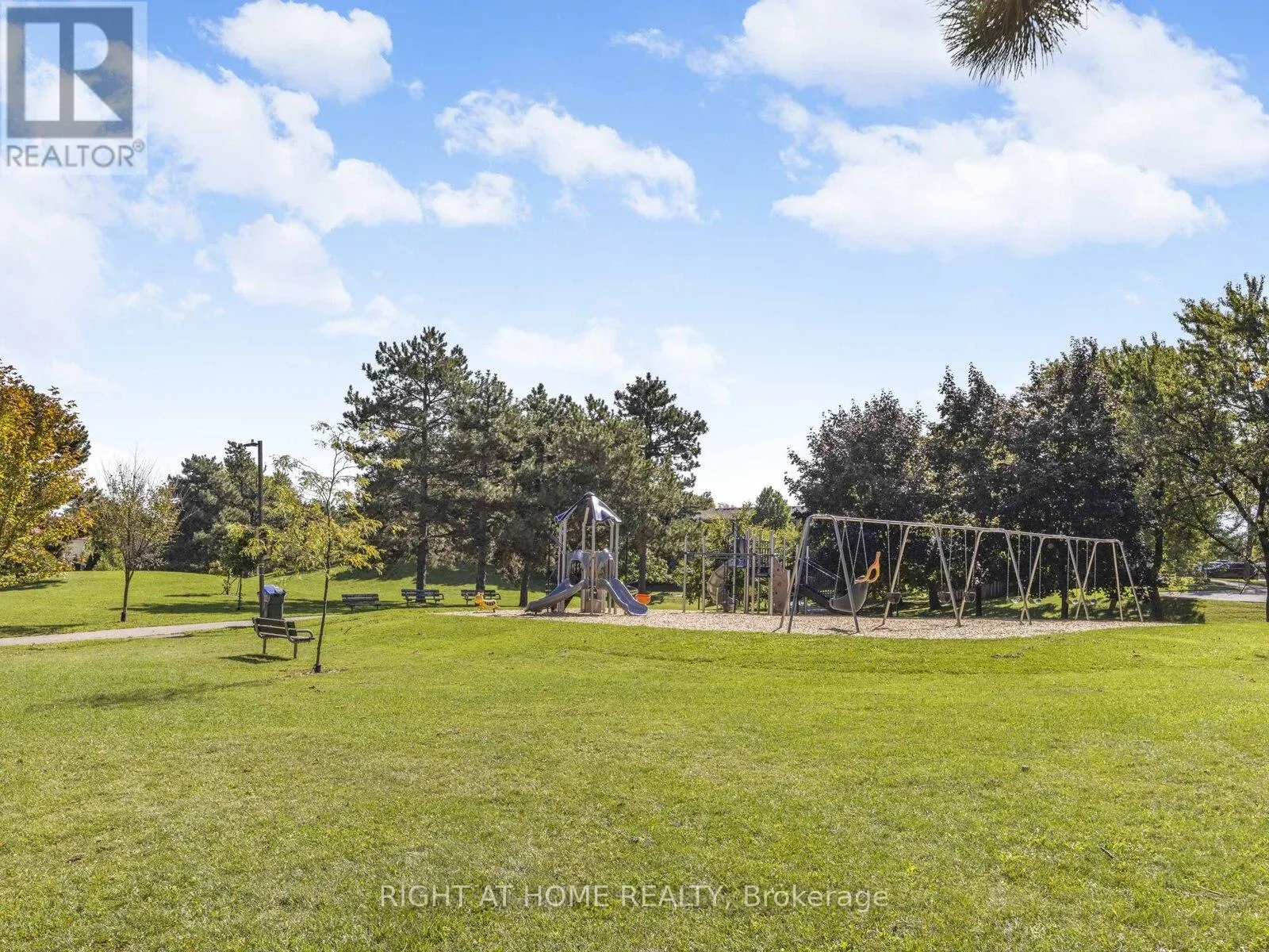 28 - 120 FALCONER DRIVE