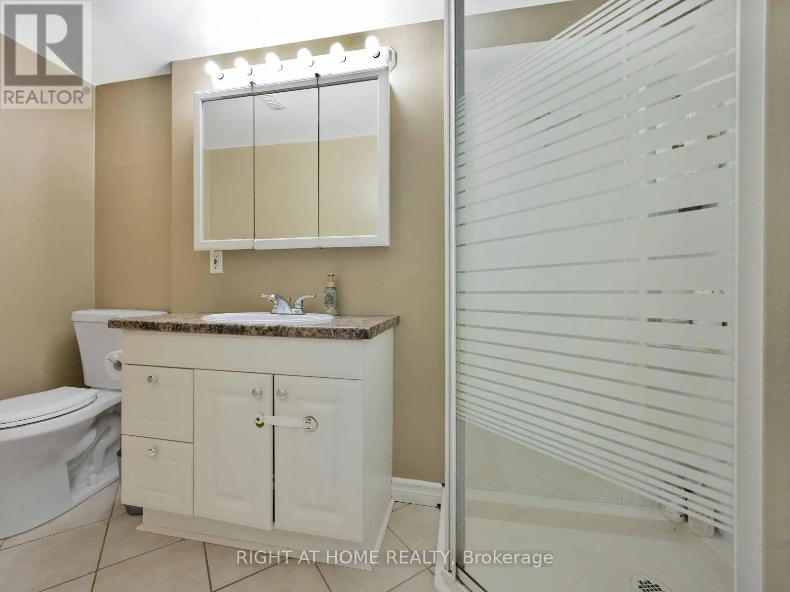 28 - 120 FALCONER DRIVE