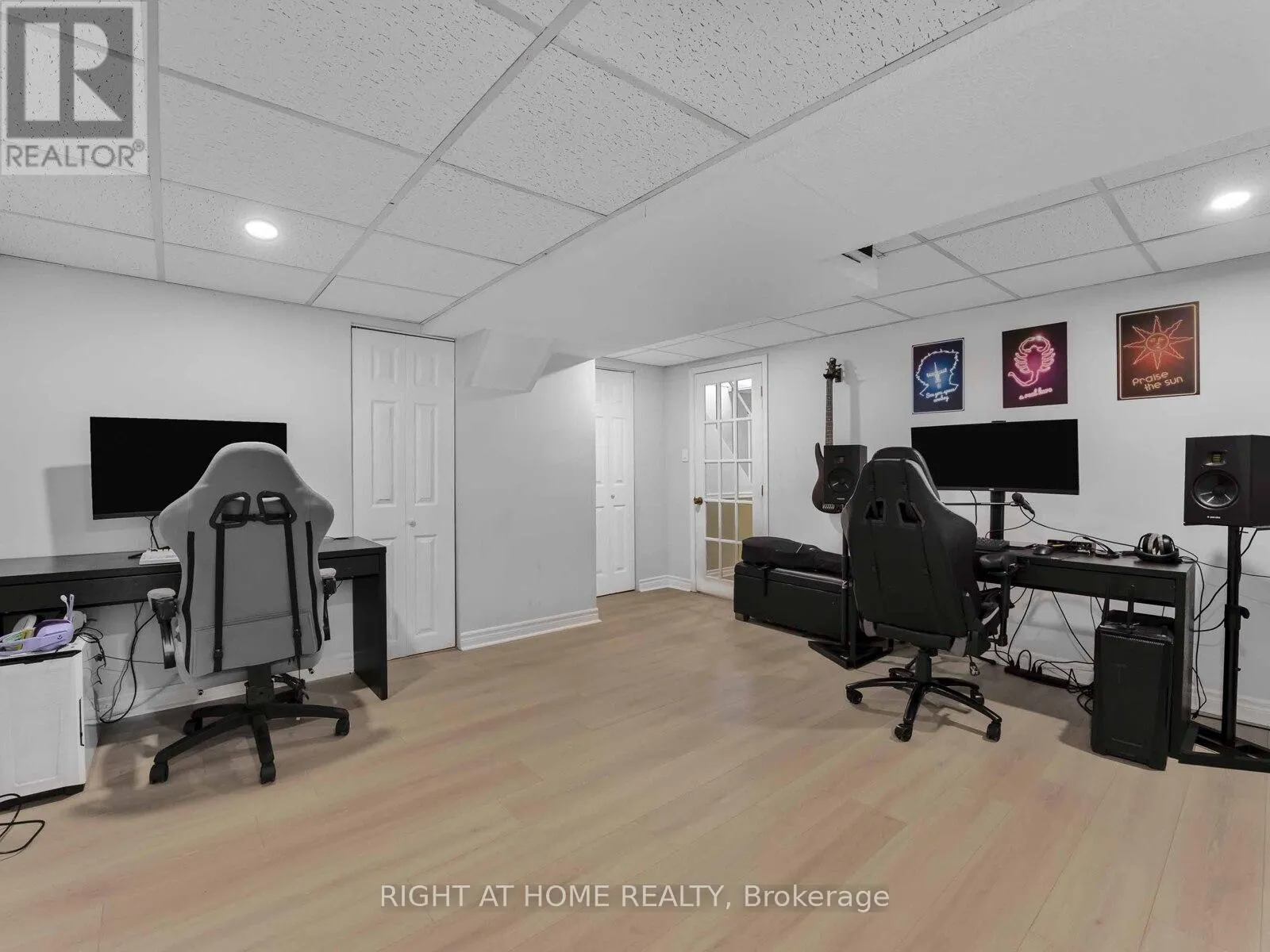 28 - 120 FALCONER DRIVE