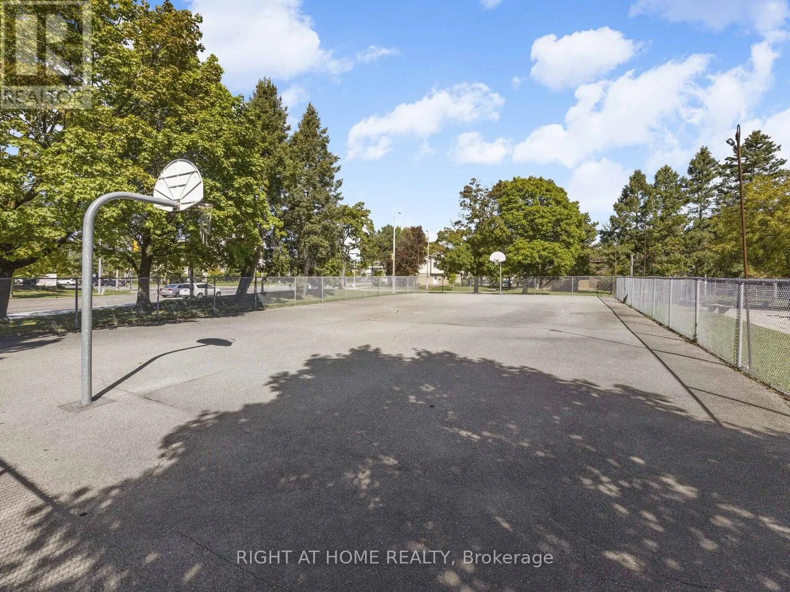 28 - 120 FALCONER DRIVE