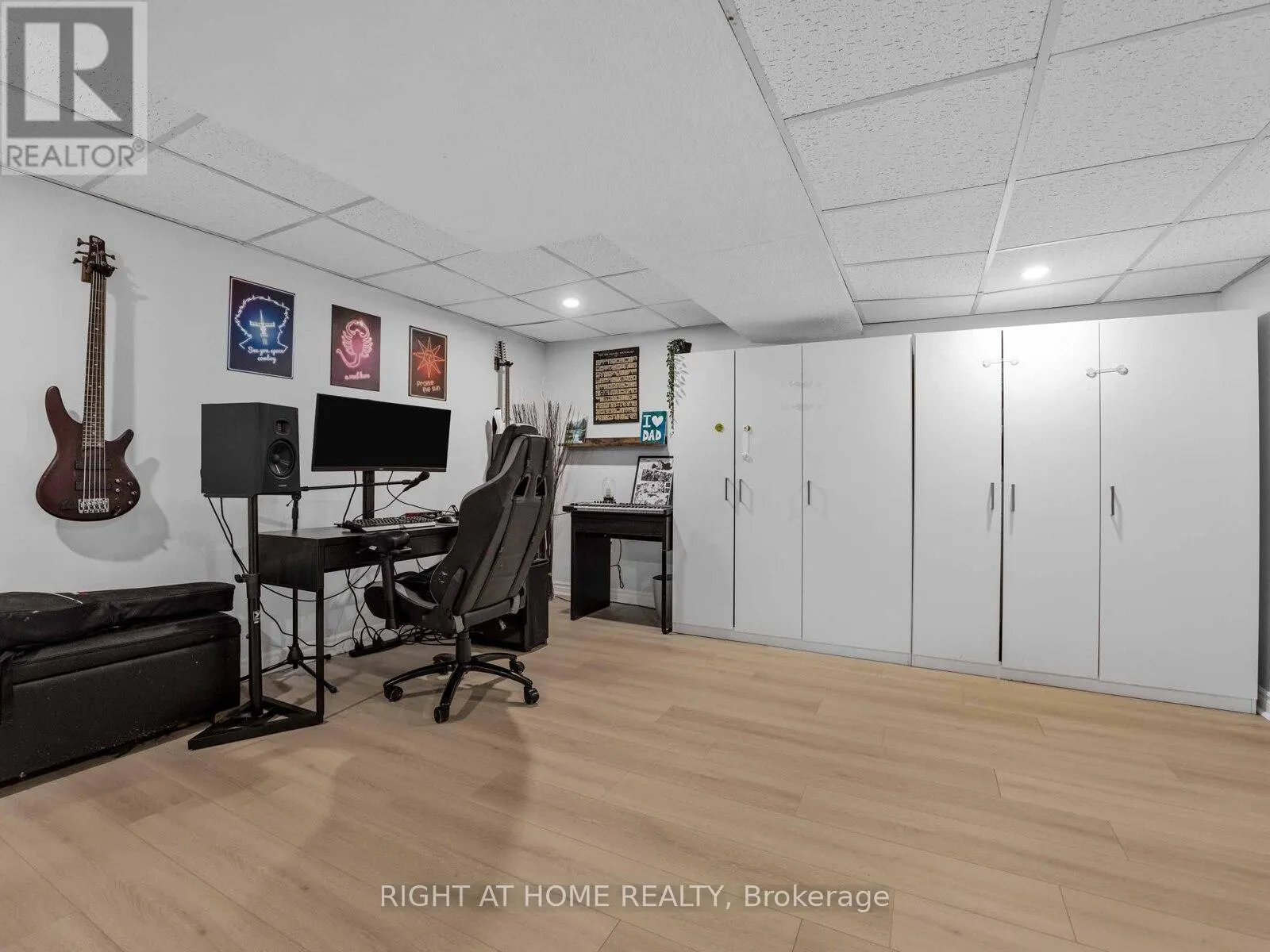 28 - 120 FALCONER DRIVE