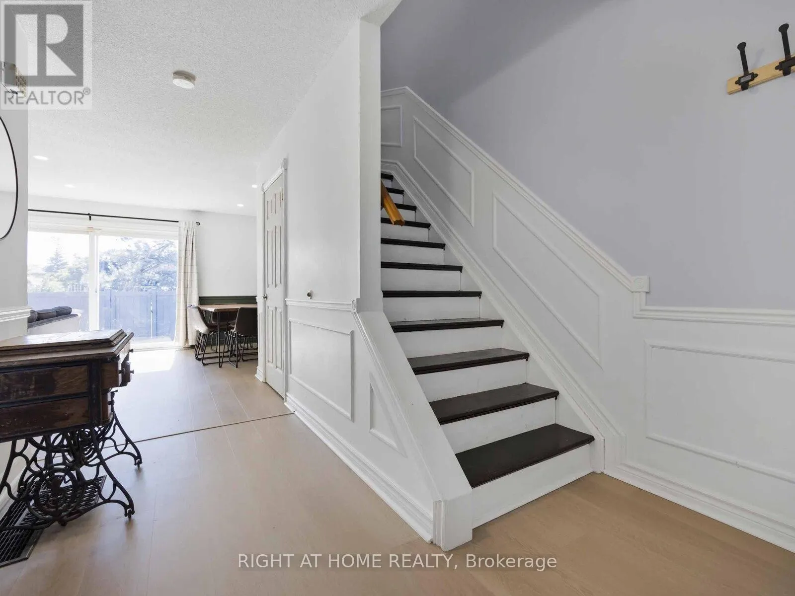 28 - 120 FALCONER DRIVE