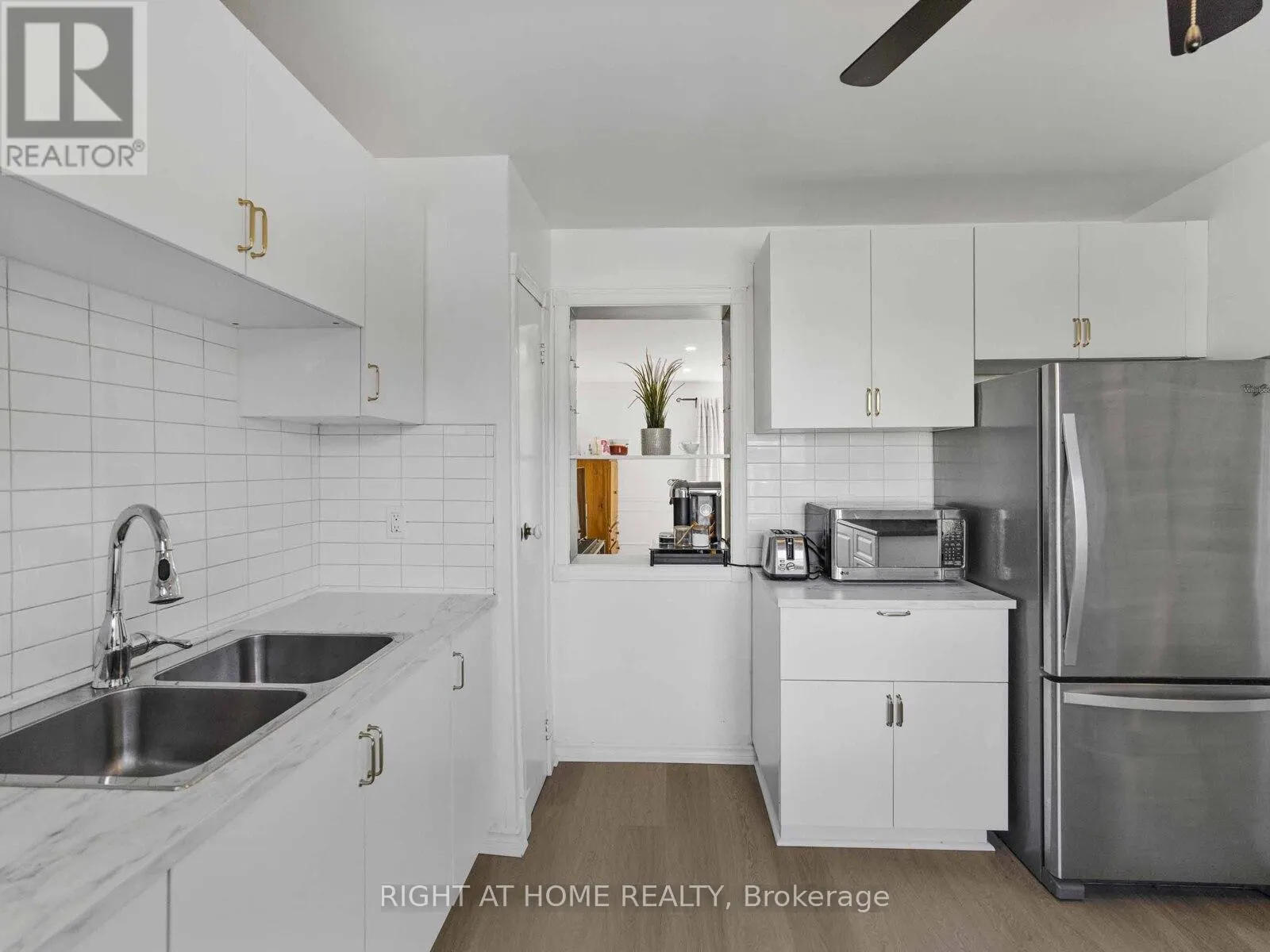 28 - 120 FALCONER DRIVE