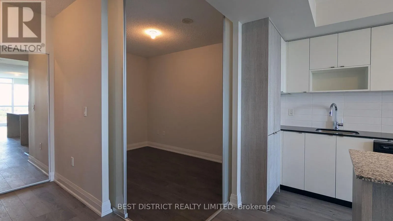 1501 - 9 VALHALLA INN ROAD