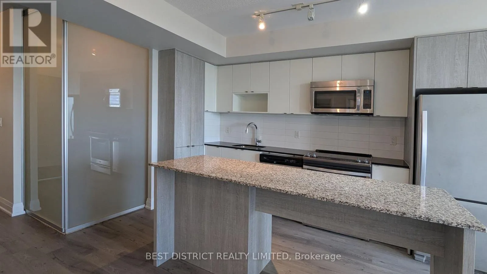 1501 - 9 VALHALLA INN ROAD